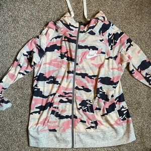 NIKE Light weight zip up hoodie camo